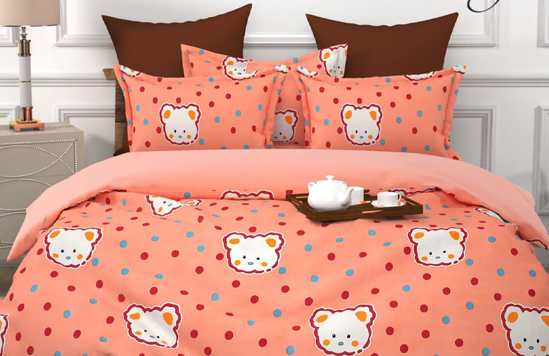How to Style Your Bedroom with Blanket and Bedsheet 